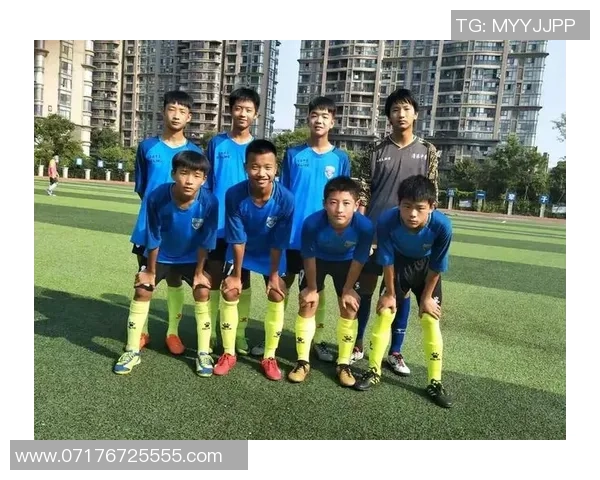 重庆足球队在邀请赛中的心理素质表现分析与启示